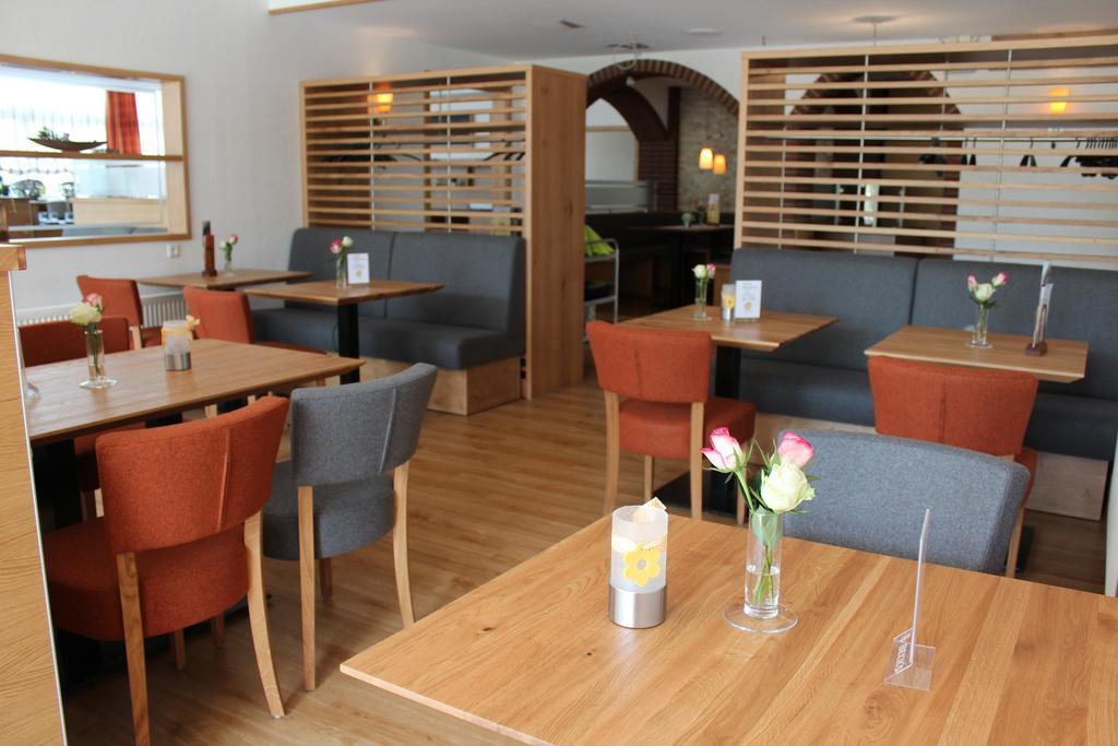 Hotel Ripken Kirchhatten ภายนอก รูปภาพ