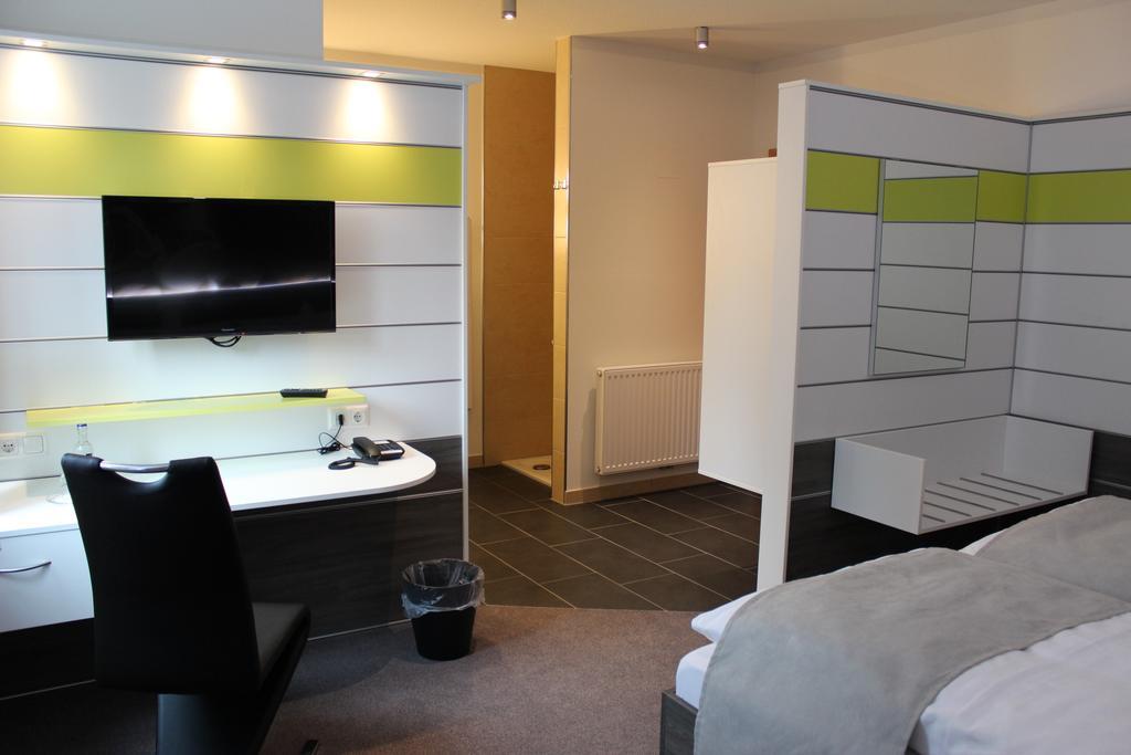 Hotel Ripken Kirchhatten ภายนอก รูปภาพ