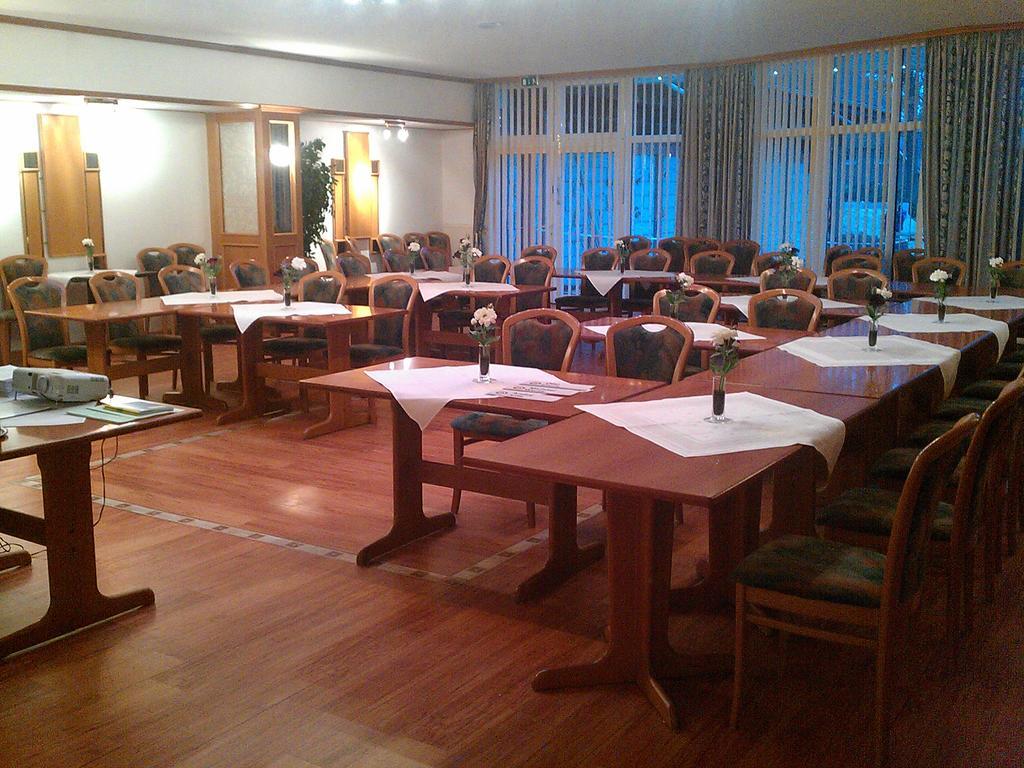 Hotel Ripken Kirchhatten ภายนอก รูปภาพ