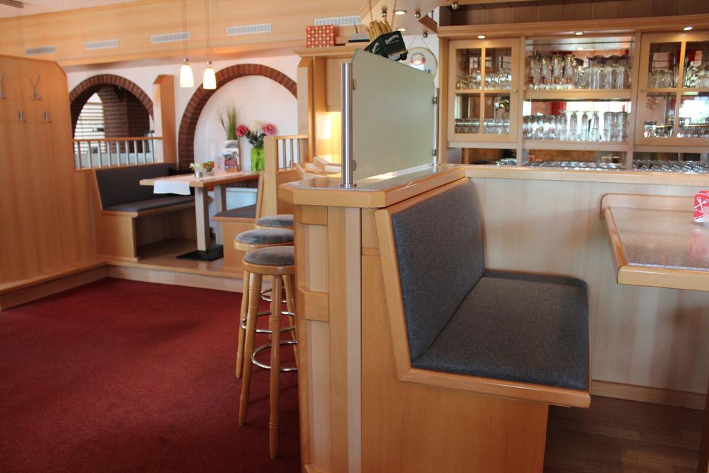 Hotel Ripken Kirchhatten ภายนอก รูปภาพ