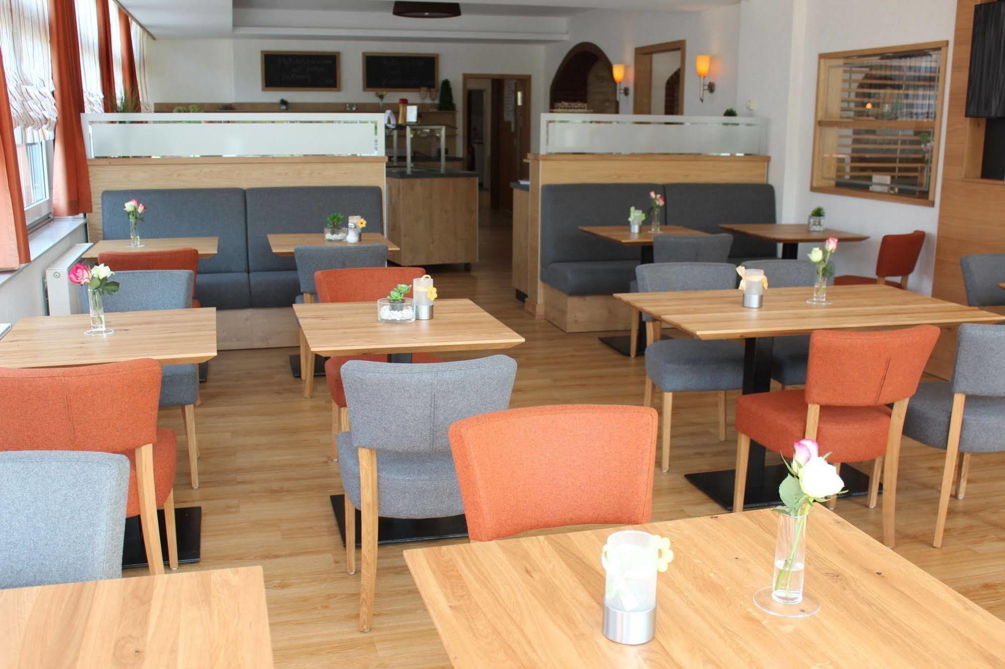 Hotel Ripken Kirchhatten ภายนอก รูปภาพ